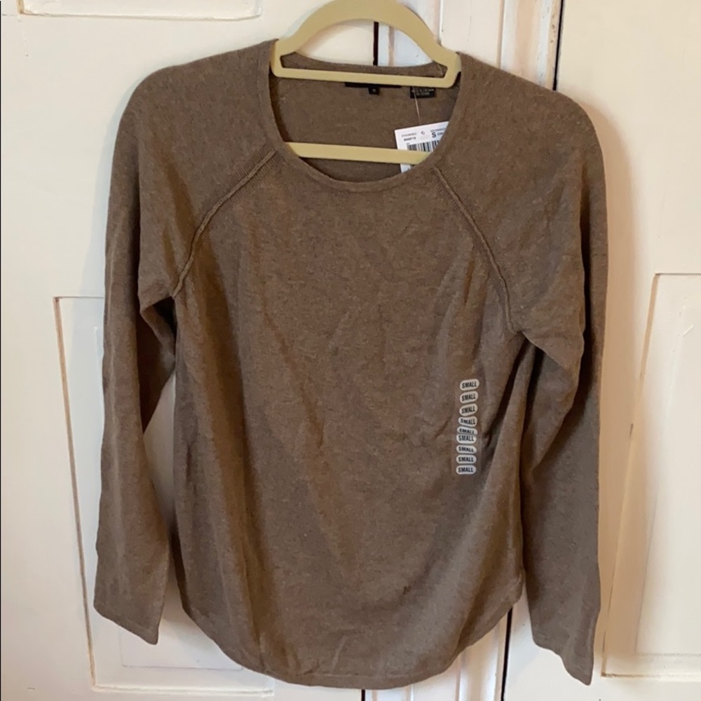 Light Sweater